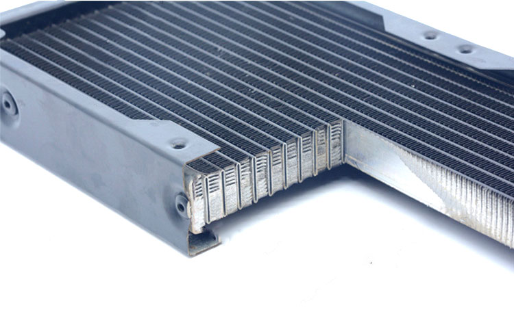 Radiatore di raffreddamento ad acqua per PC standard e personalizzato